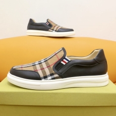 Burberry Low Shoes